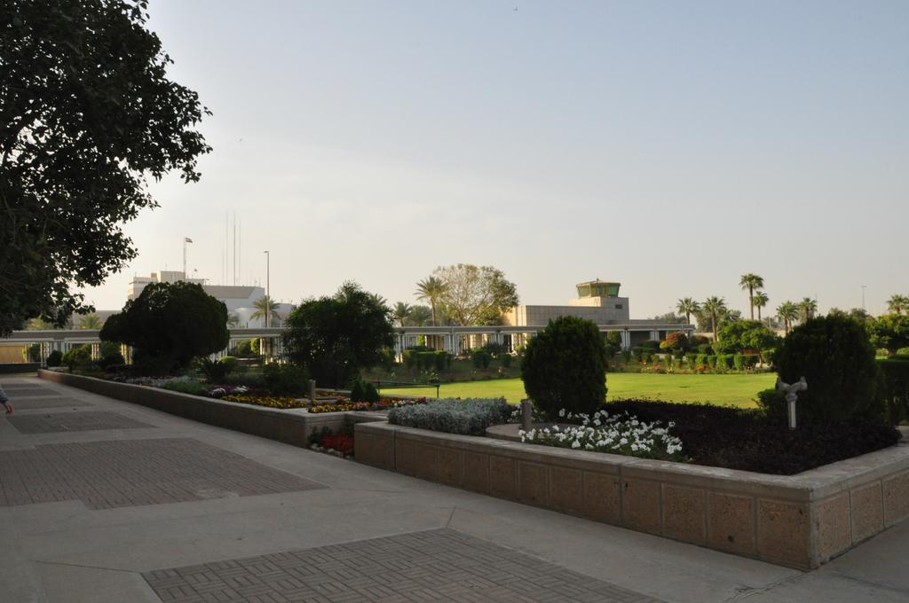 Royal Tulip Alrasheed Hotel Baghdad Exterior photo